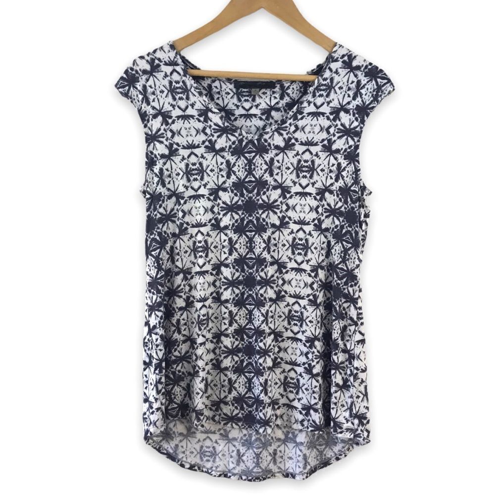 Rose & Olive navy & white cap sleeve top M